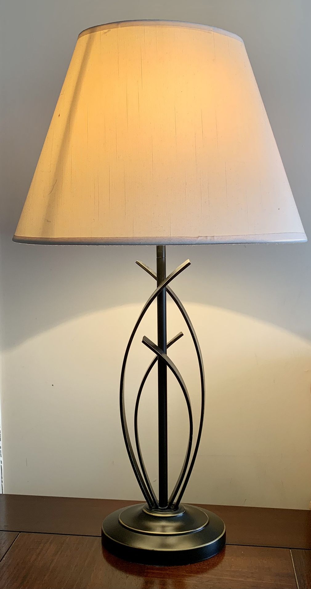 Cheyenne, 24 inch table lamp, black wrought iron base and ivory lampshade (good condition)