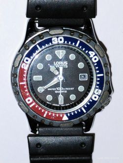 VINTAGE LORUS LIMITED EDITION PEPSI COLA COLORS WATCH