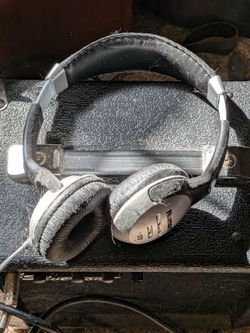Silvertone Electric Guitar