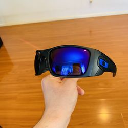 NEW Polarized Oakley Fuelcell With Original Packaging