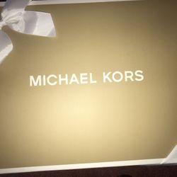 Michael Kors Purse & Wallet 