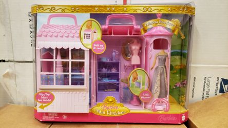 Barbie Mini Kingdom Princess Boutique Mattel