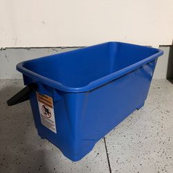 6 Gallon Bucket