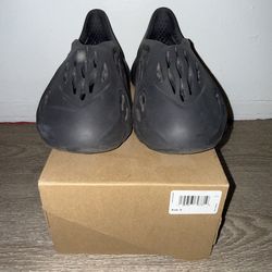 Yeezy Foam Runner