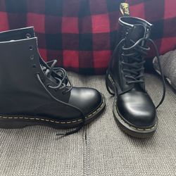 Doc Martens Boots