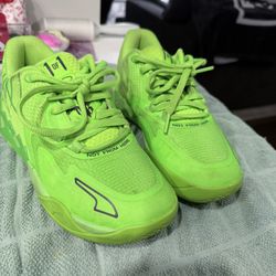 Kids Basketball Shoes