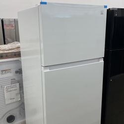 New 30” Kenmore Top Freezer Refrigerator 