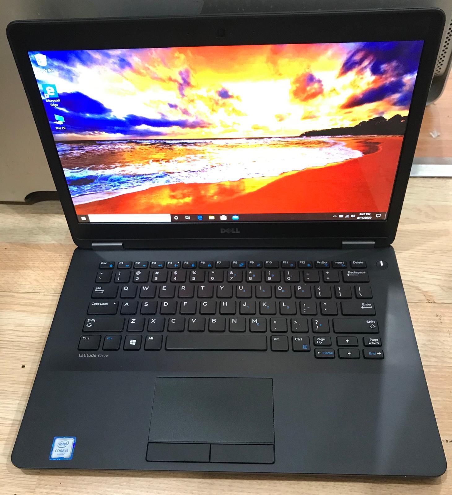 Dell Latitude E7470 14” i5-6300u 8GB//256SSD -Windows 10 PRO -Like New!!!!