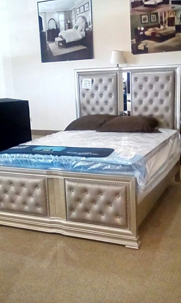 Coaster Adele Queen Bed For In Cedar Hill Tx Offerup Coaster Adele Queen Bed