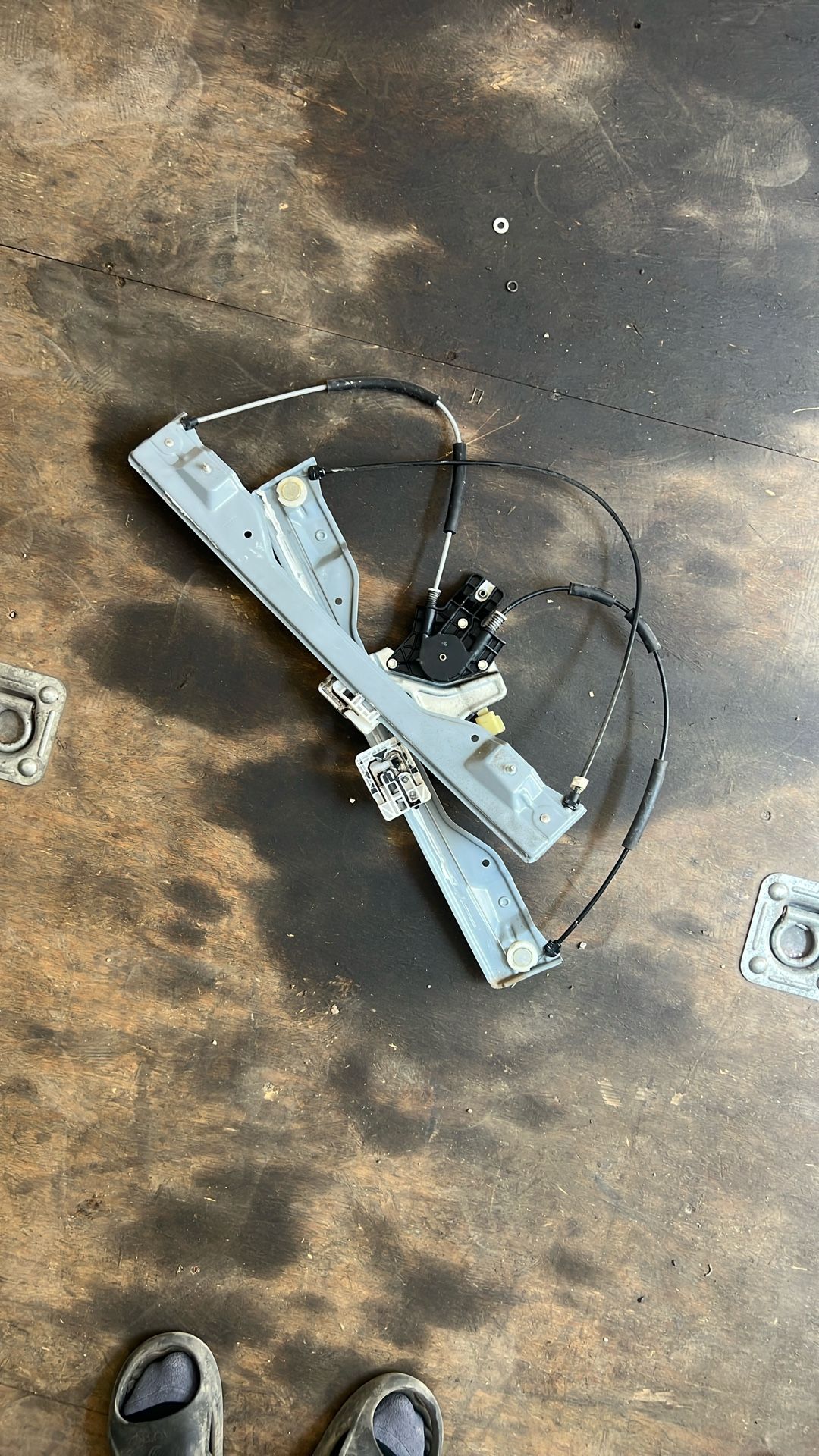 2020 F350 Driver Door Window Regulator
