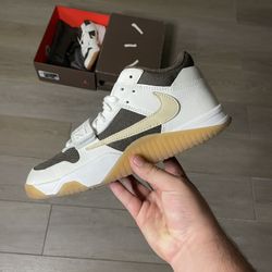 VNDS Travis Jumpman Sz 9.5