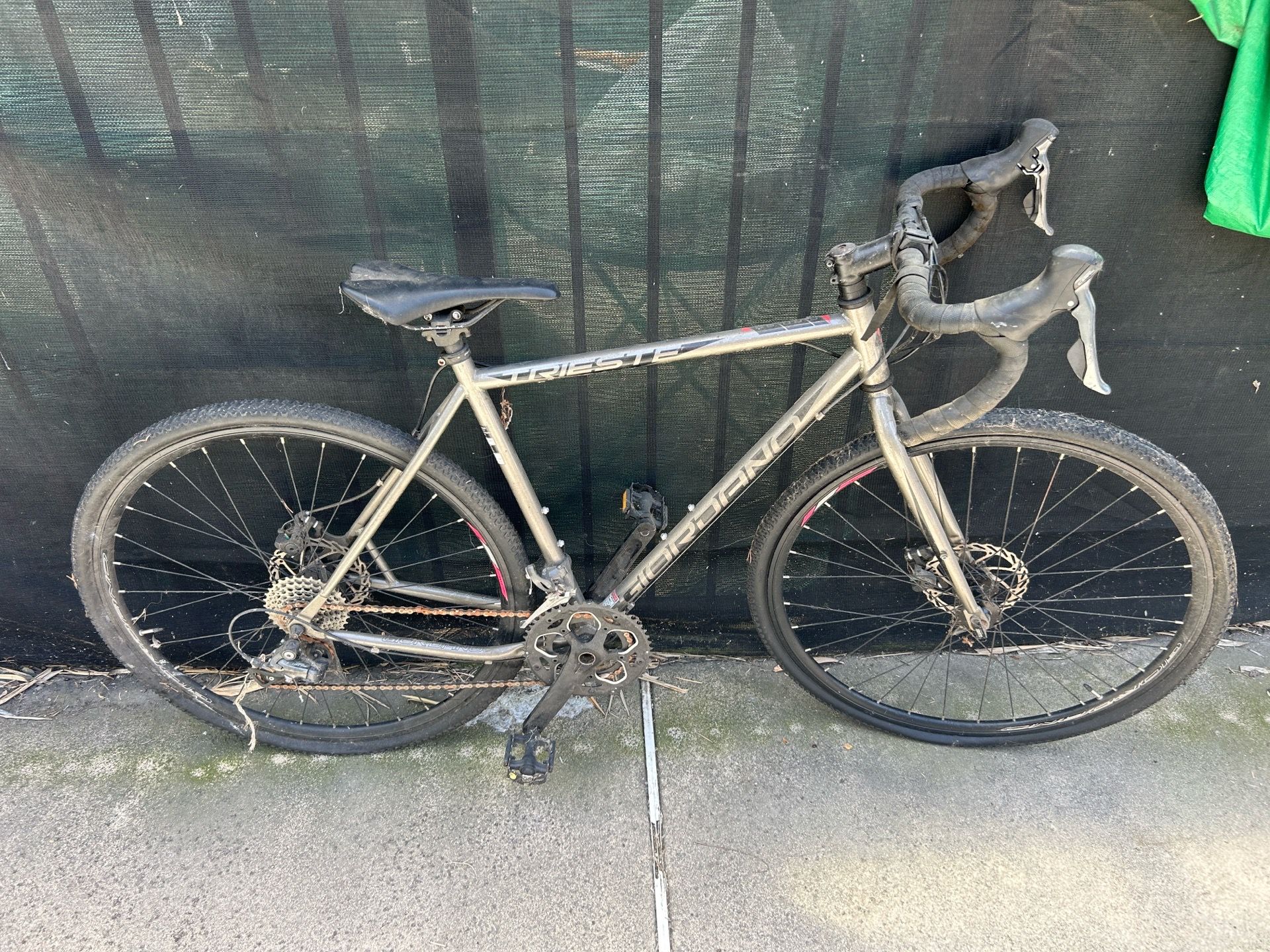 Gravel bike