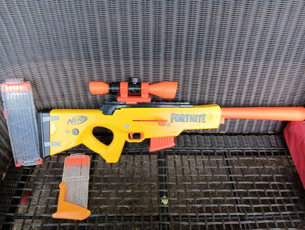 Fortnite, Nerf, sniper rifle.
