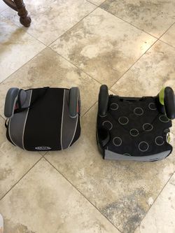 2 Booster seats