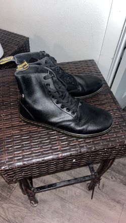 Dr marten black boots