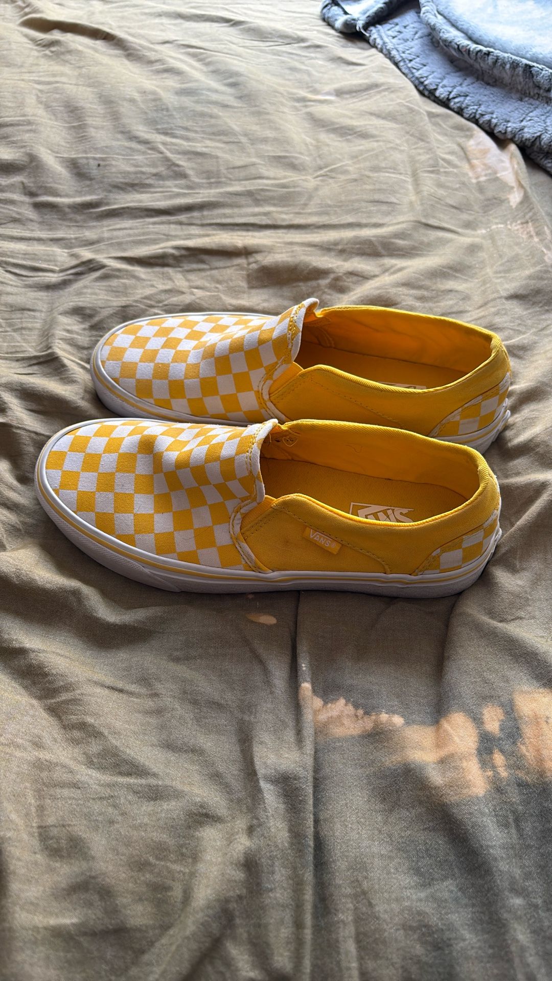 Women’s Yellow Checkered Vans