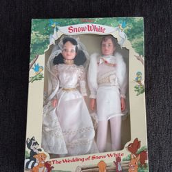 1980 Disney Snow White Wedding Of Snow White Doll