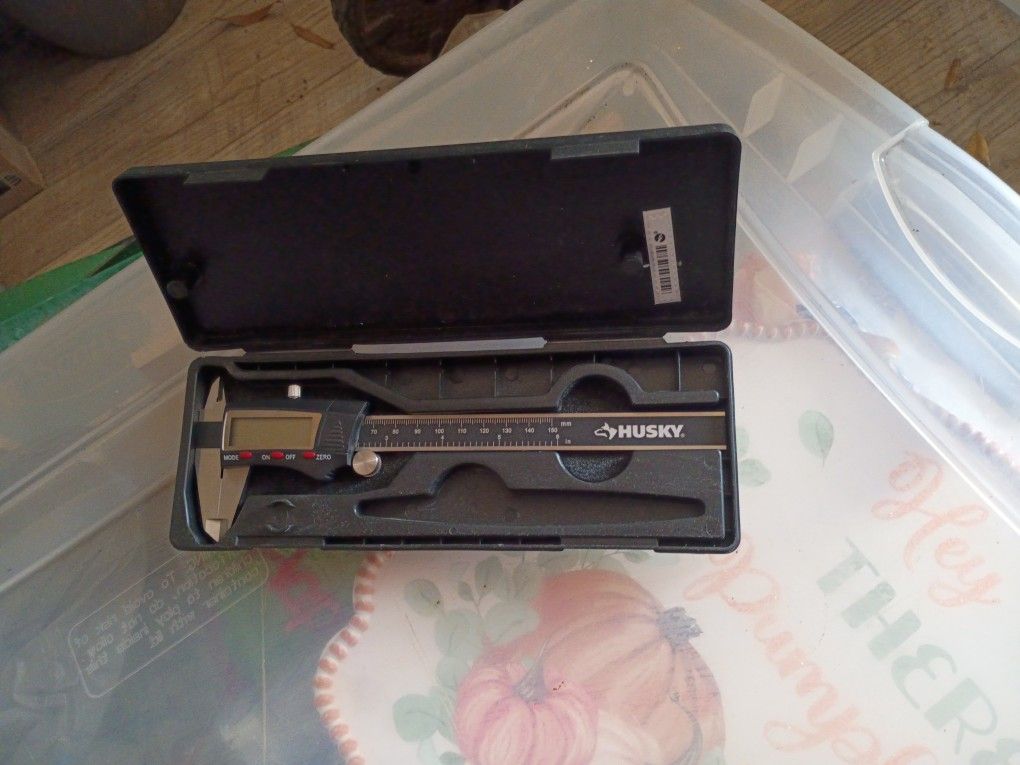 Brand New Husky 6 Inch , 3 -Mode Digital Fractional Caliper