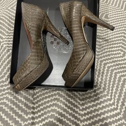 Vince Camuto Army Green Snake Print Heels - Size 9M