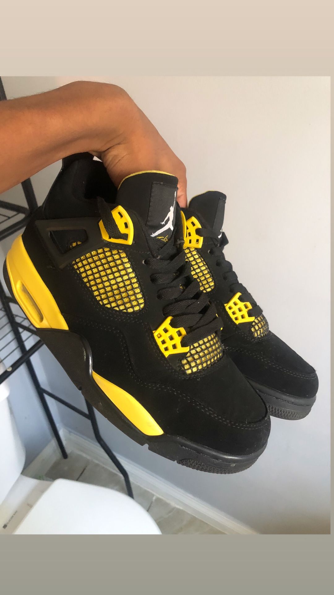 Air Jordan 4 Retro (No Box)