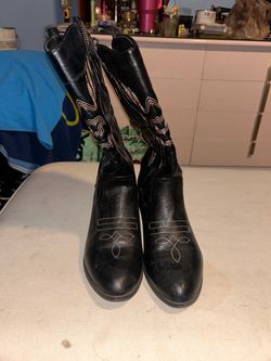 Cowboy boots black size 10