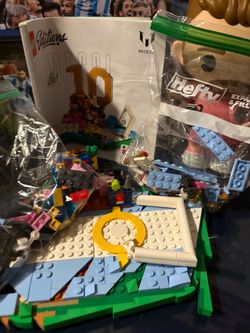 LEGO Editions Messi #10 Set – Open/Incomplete