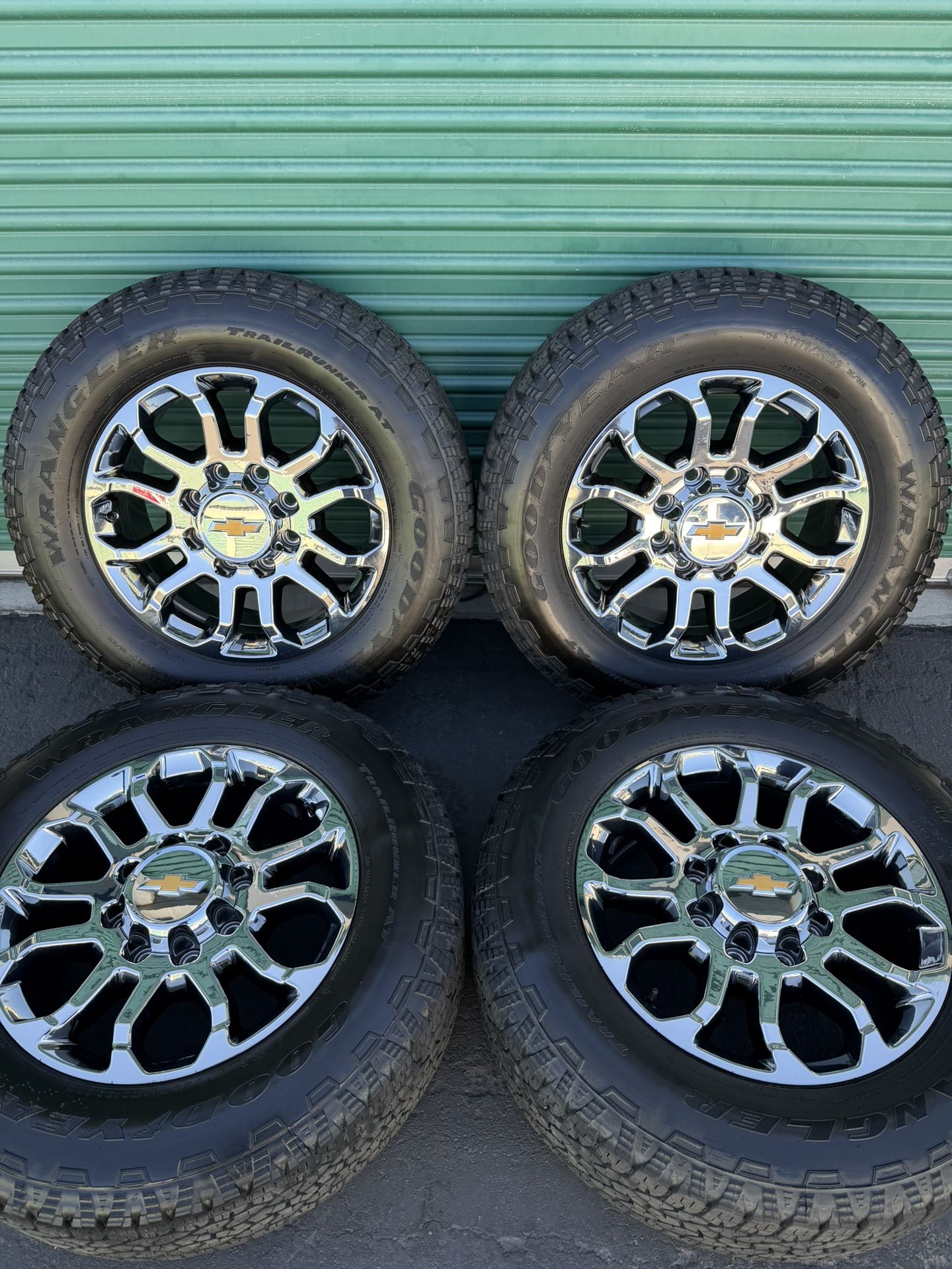 Chevy Silverado 2500/3500 Factory Wheels