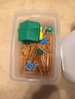 Lincoln logs