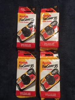 KODAK FunSaver 35mm Single Use Camera
