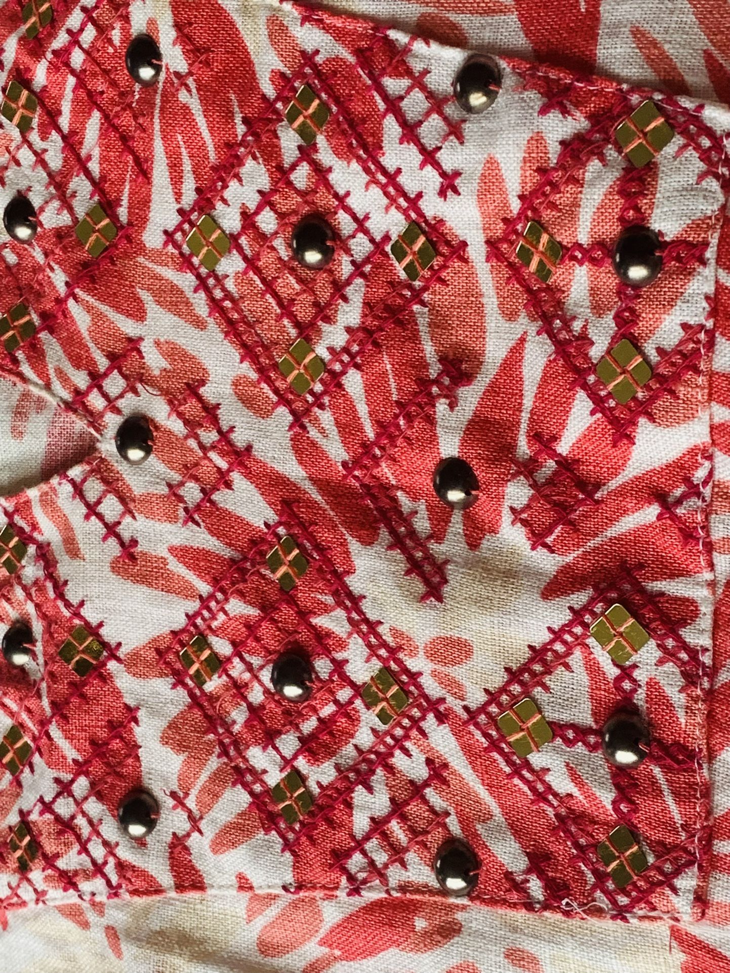 New 100% JM Collection Top. Size 18.