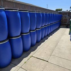 35 Gallons Drums With Removable Lid (BARRILES)(Containers)