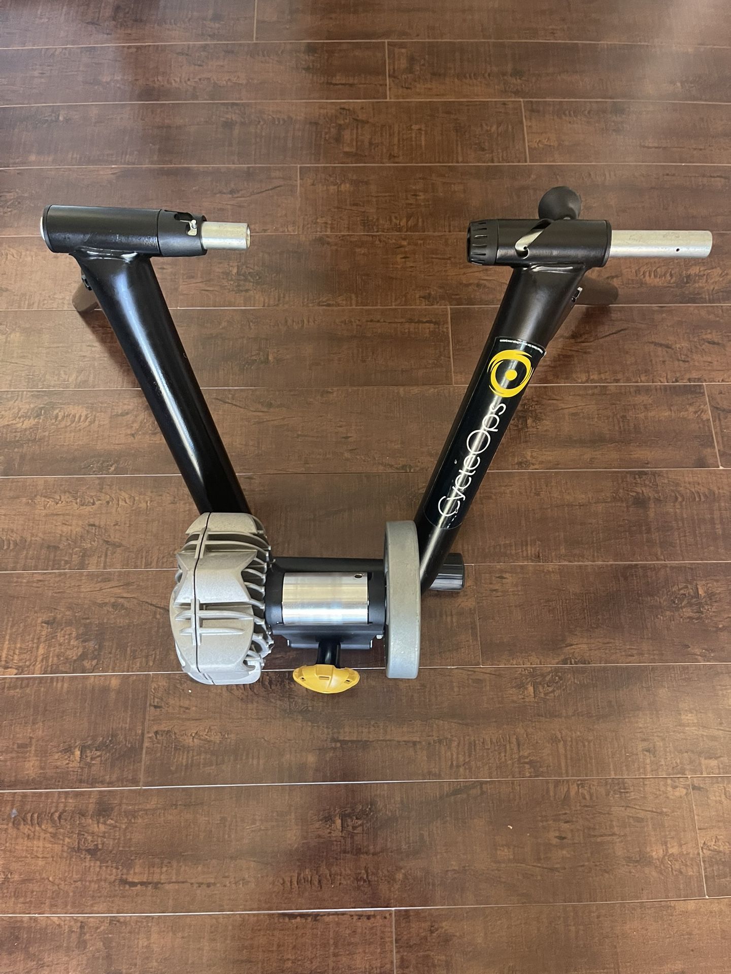 Cycleops Console CycleOps for Sale in East Los Angeles, CA - OfferUp