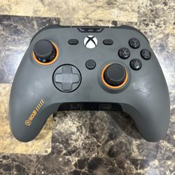 Wired Scuf Valor Pro Controller – Like New – Xbox Series X/S & PC