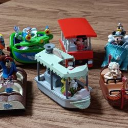 Disney Collectibles Metal Die-Cast Attraction Cars