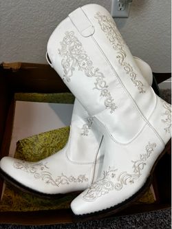 Women’s Boots - Like New