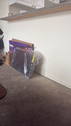 Roku Select Series 32’ inch HDTV