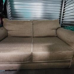 Loveseat 
