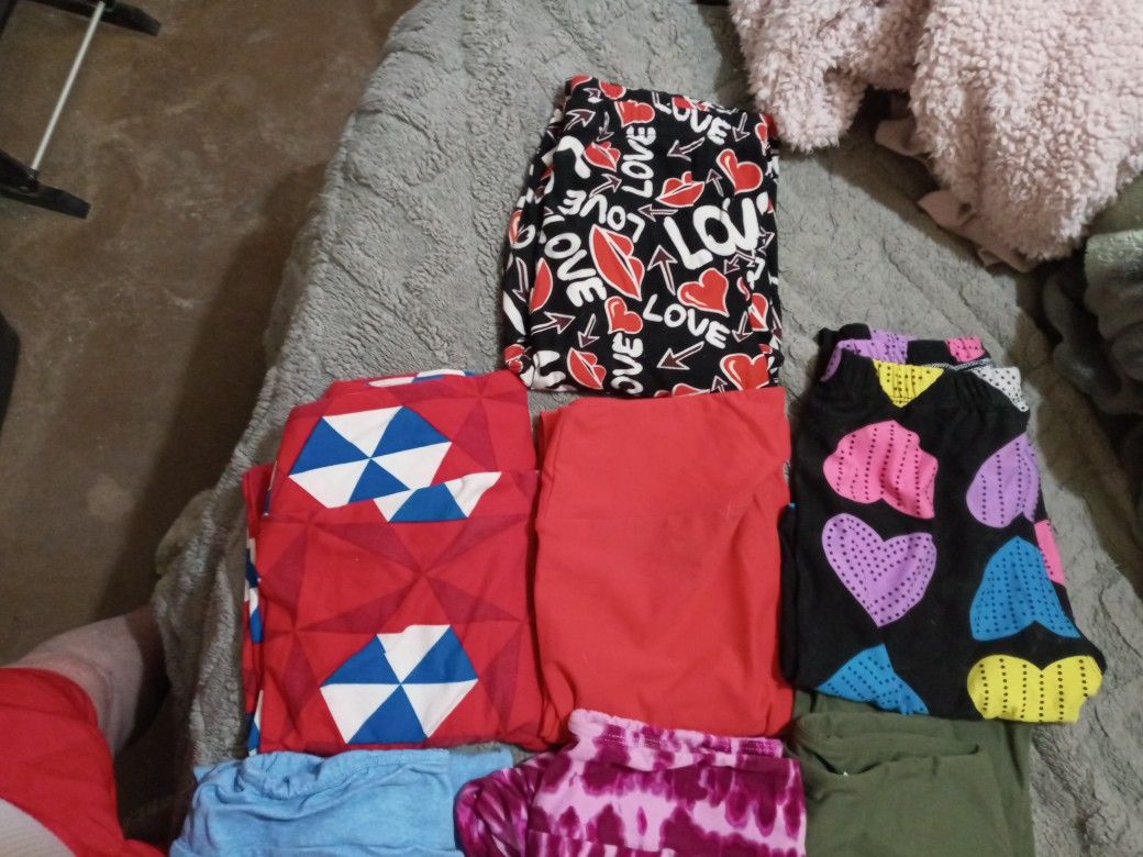 9 Piece Lot Of OS Lularoe Leggings