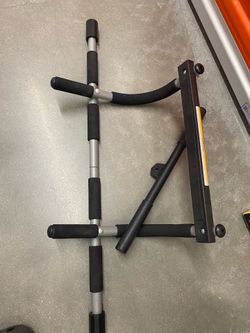 Pull up bar