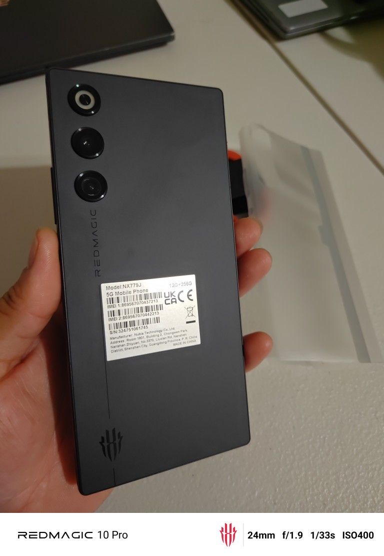Unlocked Red Magic 10 Air 256gb