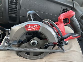 Milwaukee 7-1/4 rear handle circular saw vac link