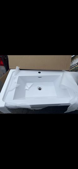 Single Sink Acrylic Top MOB824