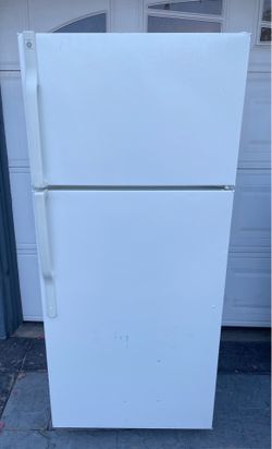 G.E Fridge (Delivery)