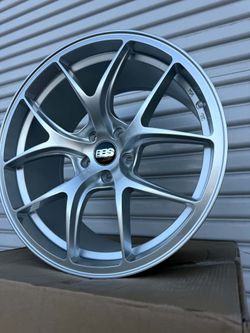 19x8.5/19x9.5 NEW STAGGERED DEGEN WHEELS/RIMS. 5X112