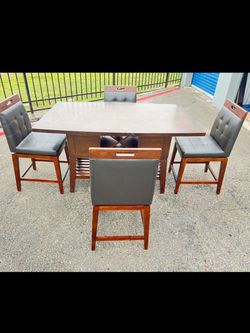 Counter Height Dining Table Set with 4 Chairs