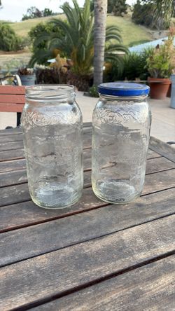Vintage Vlasic Farms 80 oz pickle jars