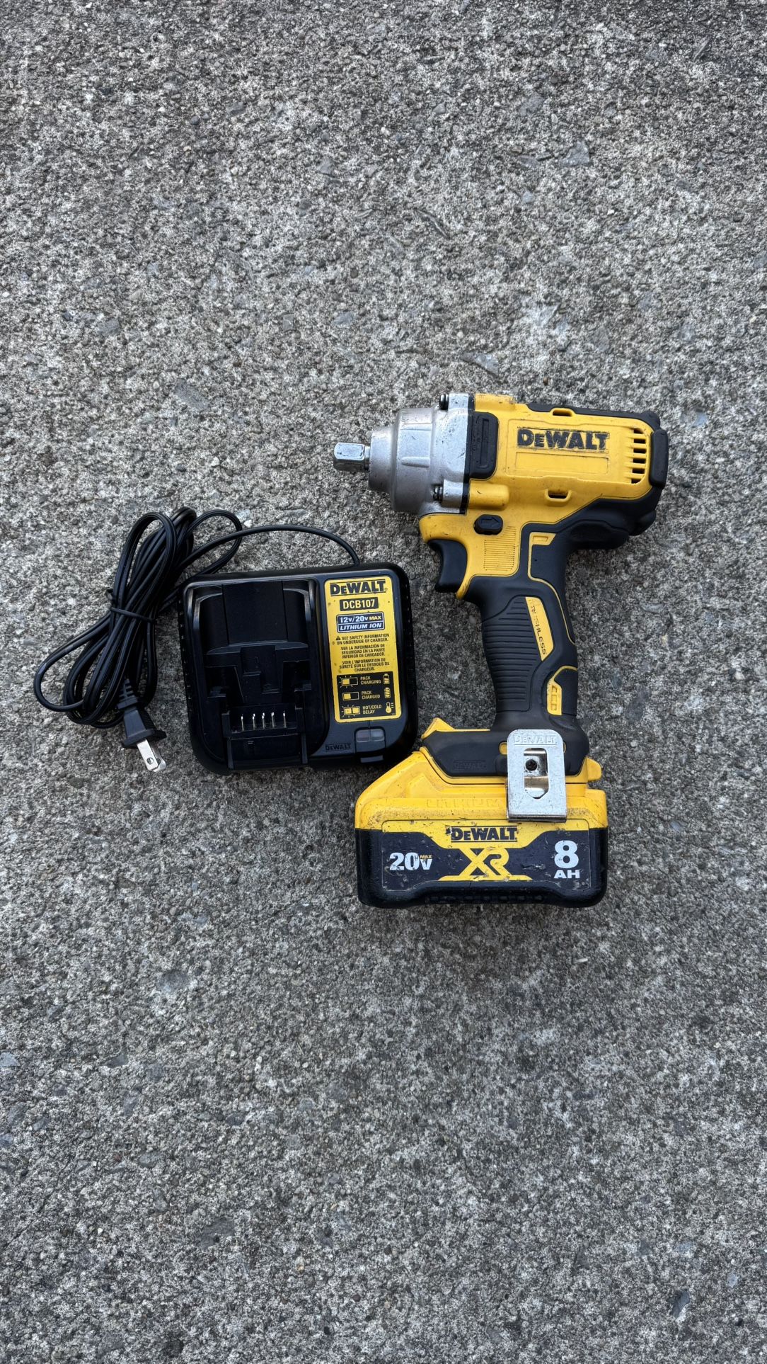Dewalt Impact Wrench 1/2”