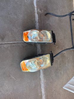 Ram Headlight for 2002 2003 2004 2005