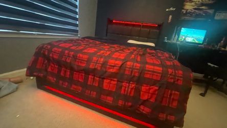 FULL SIZE BED , pick up ASAP