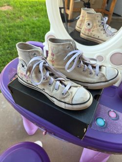 Converse girl size 3